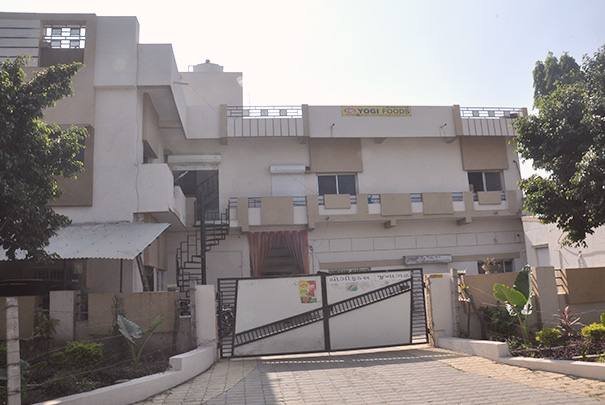 Yogi Sarbart Tea Preparations